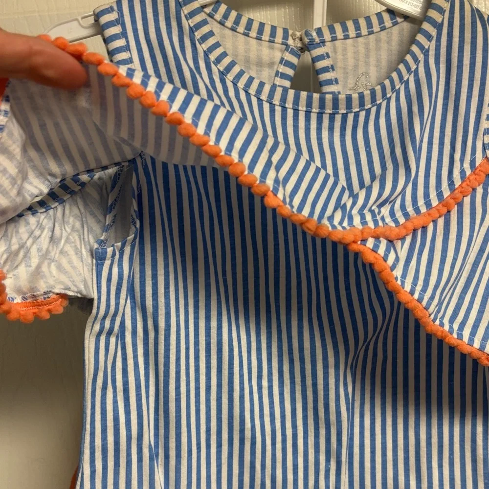 Freestyle Revolution Blue and White Striped Top and Coral Shorts - Picture 3 of 6
